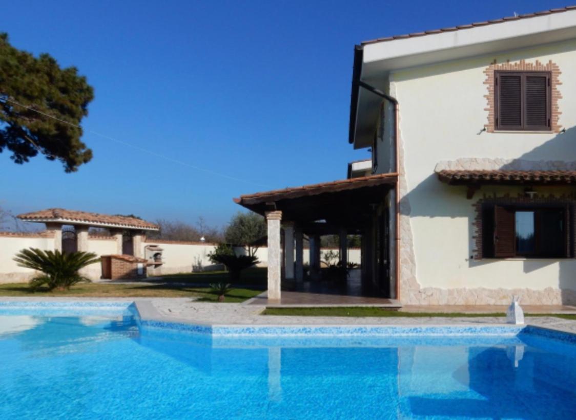 Gold House Luxury Anzio Villa Exterior foto