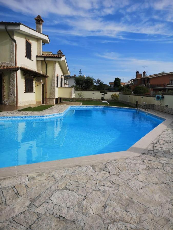 Gold House Luxury Anzio Villa Exterior foto