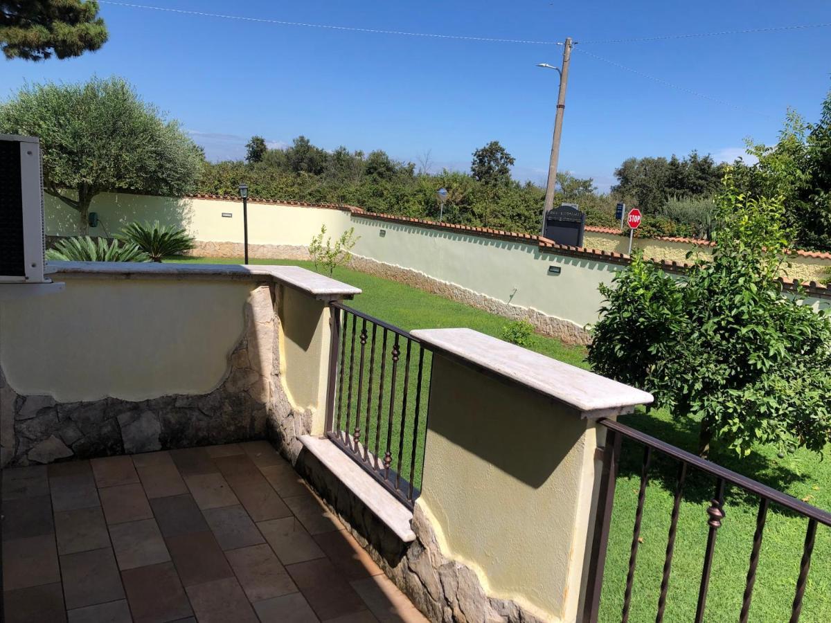 Gold House Luxury Anzio Villa Exterior foto