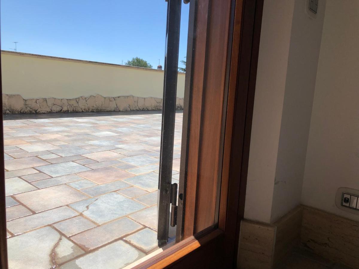 Gold House Luxury Anzio Villa Exterior foto