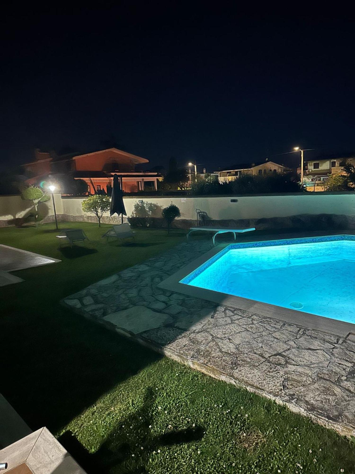 Gold House Luxury Anzio Villa Exterior foto